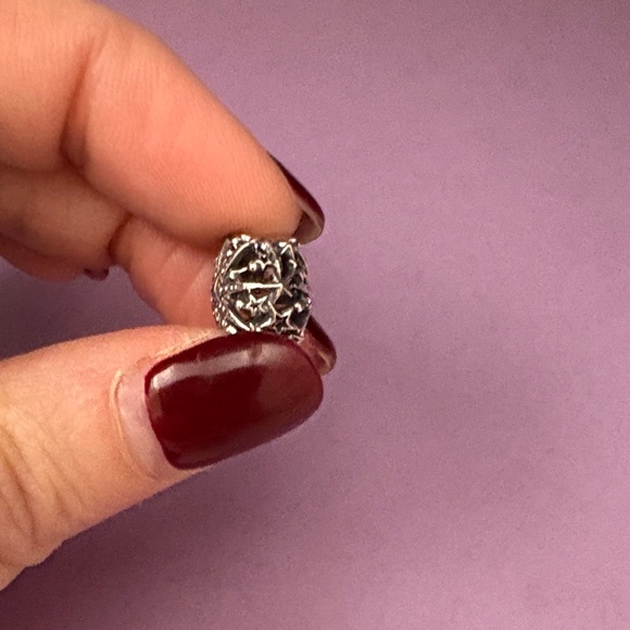 Pandora Celestial Snowflake charm - Picture 3 of 3